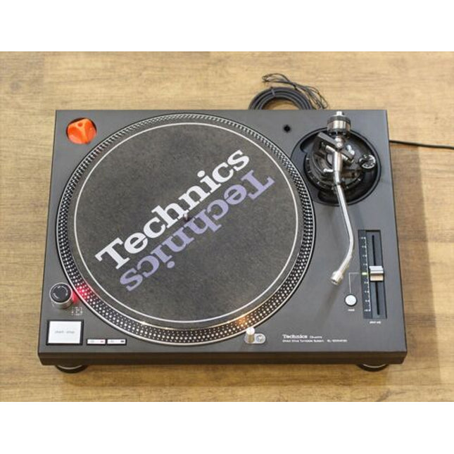 Technics Silver Turntable  Direct Drive DJ  100V SL-1200MK3D