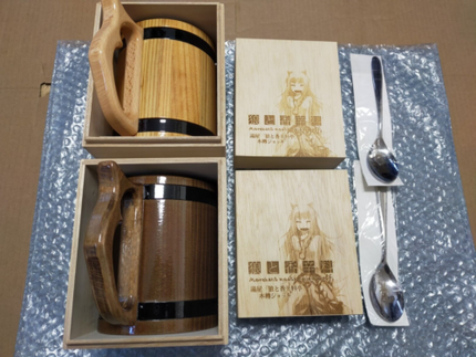 Spice and Wolf Restaurant Wooden Barrel Mug 800ml With Holo Wooden Box