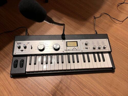 Korg microKorg  Keyboard Synthesizer XL